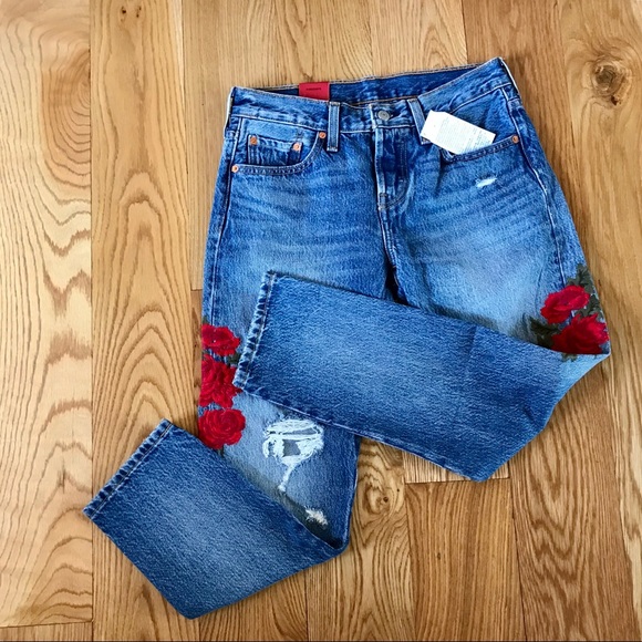 ❤️ SOLD OUT ❤️ NWT LEVIS CROPPED TAPER JEANS - Picture 4 of 8
